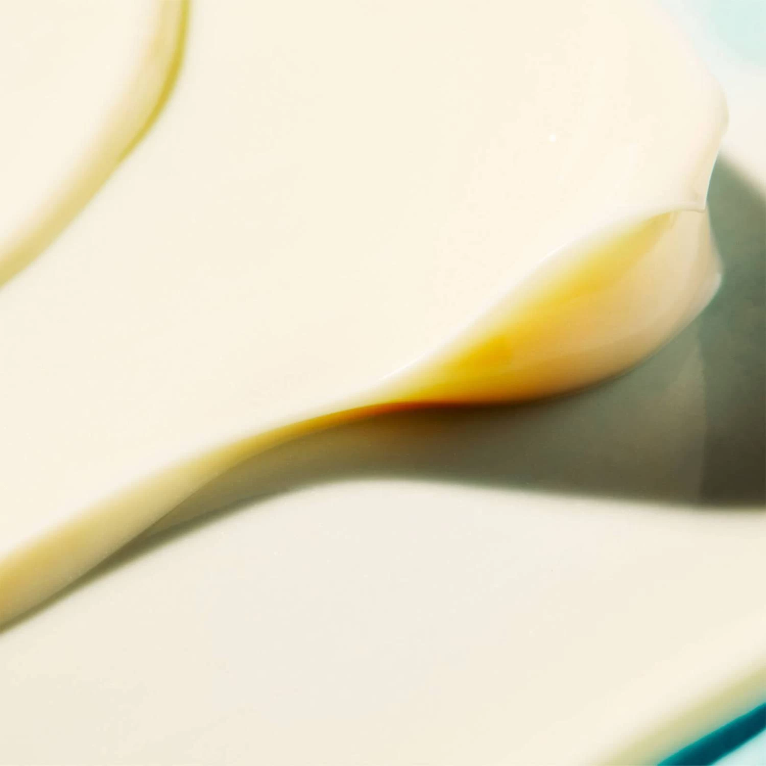 Nuxe - Refreshing After Sun Lotion 200ml 2 Nuxe - Refreshing After Sun Lotion 200ml - Image 2