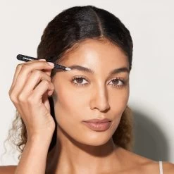 Tweezerman - Slant Tweezer Dusted Onyx -The French Pharmacy 1256 BDRSlantTweezerDustedOnyxModel1