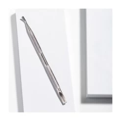 Tweezerman - Pushy & Nail Cleaner -The French Pharmacy 3315 r lifestyle 1