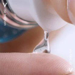 Vichy - Minéral 89 Serum -The French Pharmacy 3337875543248 M89 50ML 2021 2 Application GIF 940x940 3c764a96 a7aa 4ed0 88d2 d7bd79cd5690