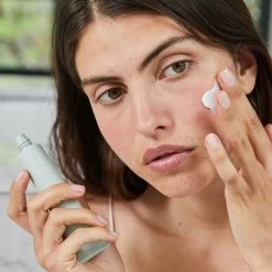 Caudalie - Vinopure Moisturising Mattifying Fluid 40ml -The French Pharmacy 345 fluid vinopure 3