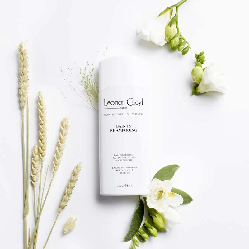Leonor Greyl - Balancing Shampoo For Oily Scalp/Dry Ends 200ml 2 Leonor Greyl - Balancing Shampoo For Oily Scalp/Dry Ends 200ml - Image 2