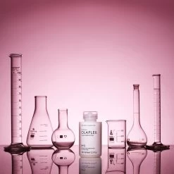 Olaplex - Nº 3 Hair Perfector 100ml 10 Olaplex - Nº 3 Hair Perfector 100ml -The French Pharmacy Large JPG No.3chemistrybeakershot 1440x e05fb683 f982 46a9 8e1b fb51293f18ef
