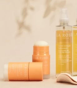 La Rosée - Nourishing Stick Mask 50ml -The French Pharmacy Masque nourrissant 3 800x 72b2e700 c8fc 4a83 85a1 6a95cb9e3574