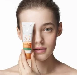 Vichy - Capital Soleil 3 In 1 Mattifying SPF50+ 50ml -The French Pharmacy Vichy Sunscreen Capital Soleil Mattifying 3 in 1 SPF 52 000 3337875695176 Model1