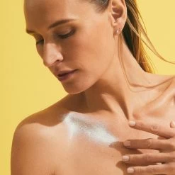 Holidermie - HoliSun Cell Defense SPF30 100ml 6 Holidermie - HoliSun Cell Defense SPF30 100ml -The French Pharmacy holisuncremesolairespf 2048x cd0fd053 00d9 4384 9ace 1a1b31b6da28